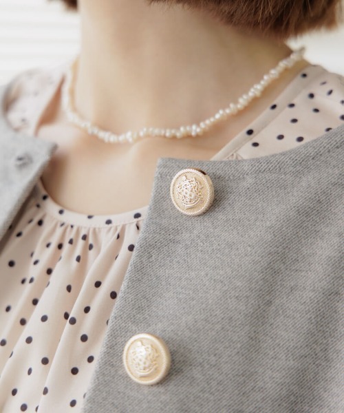 flower（フラワー）の「ウォーミーサニージャケット（ノーカラージャケット・レディース・アイボリー/グレー・FREE）」の7枚目の写真