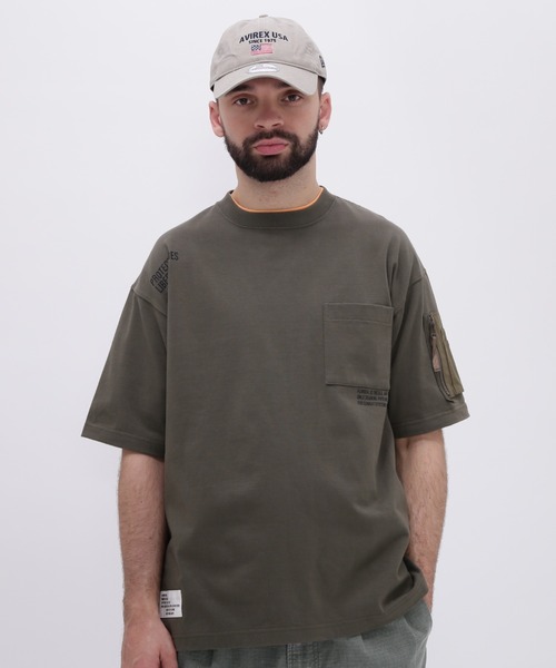 AVIREX（アヴィレックス）の「LOOSE FIT MIL. POCKET T-SHIRT / ルーズフィット ミリタリー ポケット Tシャツ / AVIREX / アヴィレックス（Tシャツ/カットソー・メンズ・ホワイト/チャコールグレー/ネイビー/オリーブ・XX-LARGE/X-LARGE/LARGE/MEDIUM）」の4枚目の写真
