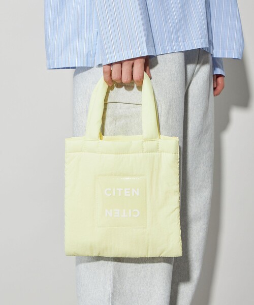 CITEN（シテン）の「＜CITEN＞パデッド クリア ロゴ トート S（トートバッグ・レディース・ホワイト/オレンジ/グレー/ブラック/オリーブ/シルバー/ライトブルー/ワインレッド/ライトグレー/コバルトブルー/イエロー/レッド/ライトピンク/ケリーグリーン・FREE）」の9枚目の写真