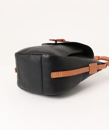 genten（ゲンテン）の「サドルベルト ヌオーバ 縦型ショルダーバッグ