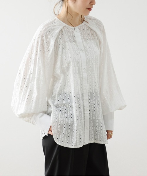 AMELY(エミリー)の「ドットカットワークブラウス(シャツ/ブラウス・レディース・ブラック/ホワイト・フリー)」の1枚目の写真