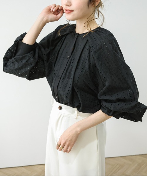 AMELY(エミリー)の「ドットカットワークブラウス(シャツ/ブラウス・レディース・ブラック/ホワイト・フリー)」の8枚目の写真