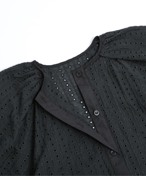 AMELY(エミリー)の「ドットカットワークブラウス(シャツ/ブラウス・レディース・ブラック/ホワイト・フリー)」の12枚目の写真