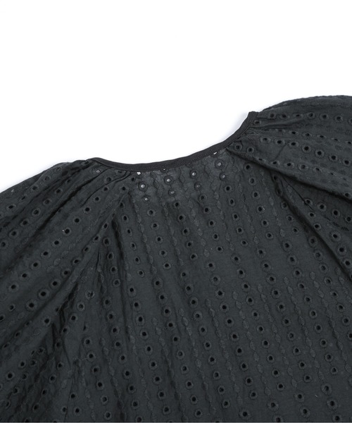 AMELY(エミリー)の「ドットカットワークブラウス(シャツ/ブラウス・レディース・ブラック/ホワイト・フリー)」の15枚目の写真