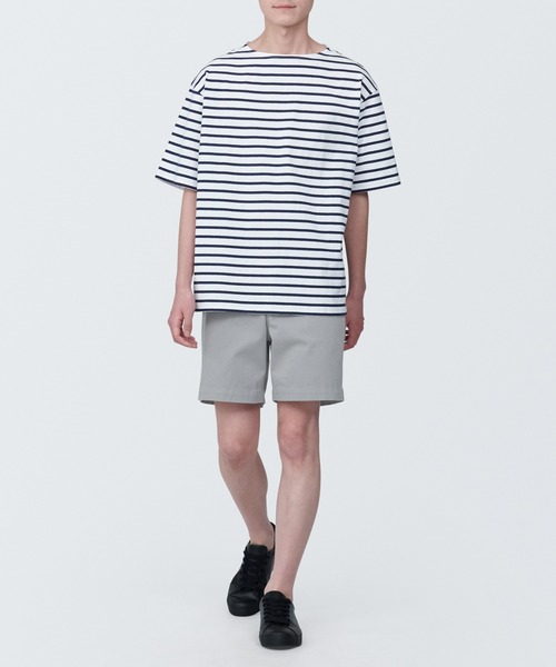 無印良品(ムジルシリョウヒン)の「紳士 ストレッチチノショートパンツ(チノパンツ・メンズ・ネイビー系/ブラウン/ライトベージュ/カーキ系5/ライトグレー/ライトブルー・XL/L/S/XS/M)」の8枚目の写真