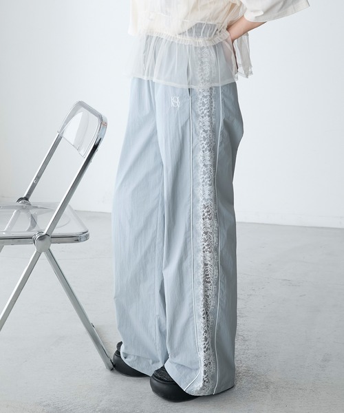 forksy.（フォルクシー）の「【forksy.】レースシアーライントラックパンツ（その他パンツ・レディース・ブルーグレー/ベージュ/ネイビー/ブラック/グレー・FREE/S）」の4枚目の写真
