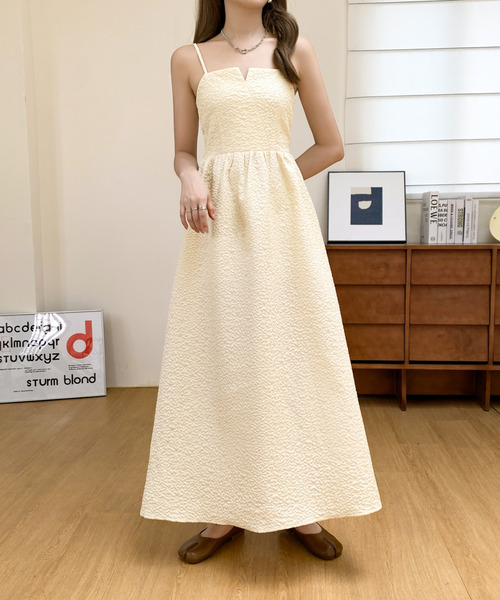 emi+(エミプラス)の「ふくれジャガードフレアキャミワンピース(ワンピース・レディース・アイボリー/ブラック/モカ/グリーン・S/M)」の13枚目の写真