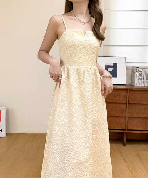 emi+(エミプラス)の「ふくれジャガードフレアキャミワンピース(ワンピース・レディース・アイボリー/ブラック/モカ/グリーン・S/M)」の14枚目の写真