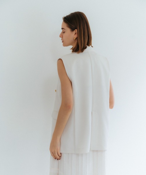 YECCA VECCA（イェッカヴェッカ）の「テーラードジレジャケット（ベスト・レディース・アイボリー/ブラック・FREE）」の6枚目の写真