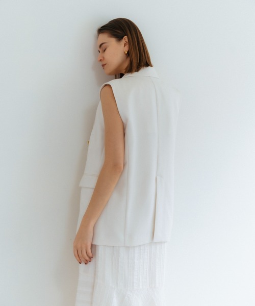 YECCA VECCA（イェッカヴェッカ）の「テーラードジレジャケット（ベスト・レディース・アイボリー/ブラック・FREE）」の7枚目の写真