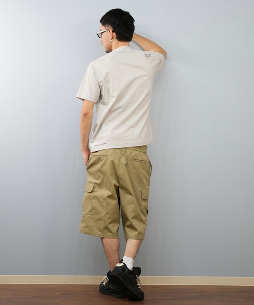 Manhattan Portage(マンハッタンポーテージ)の「【ユニセックス】Manhattan Portage/マンハッタンポーテージ オーバーサイズTシャツ LOGO MP-M579(Tシャツ/カットソー・レディース・ブラック×ホワイト/ホワイト×ブラック/ホワイト×ブルー/ライトグレー・M/L/XL)」の14枚目の写真