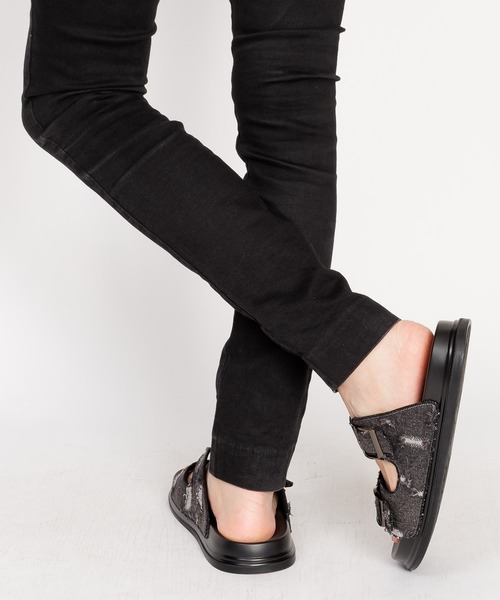 SVEC（シュベック）の「ダブルベルト コンフォートサンダル（サンダル・メンズ・ブラック/ブラック系その他3/ブラック系その他・41/42/43/44/40/39/38）」の15枚目の写真