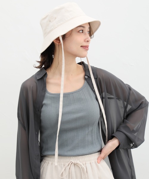 Honeys(ハニーズ)の「取り外せる紐付きバケットハット(ハット・レディース・ライトベージュ/アイボリー/ブルー/ブラック・FREE)」の6枚目の写真