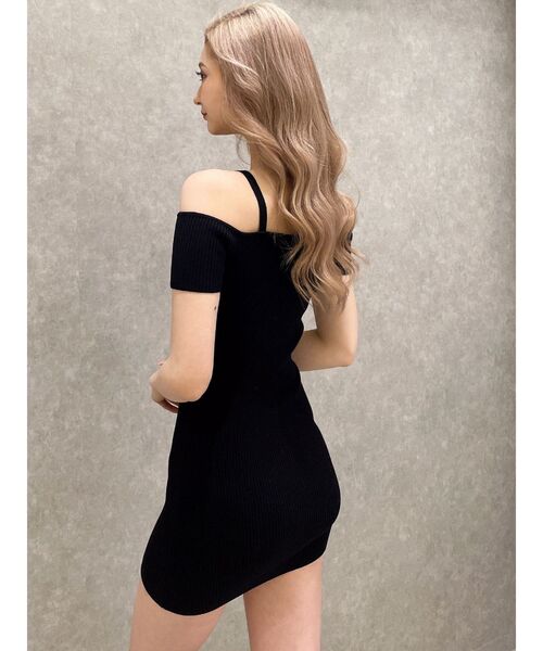 GYDA(ジェイダ)の「デコルテストラップラインニットワンピース(ワンピース・レディース・ベージュ/ブラック・FREE)」の19枚目の写真