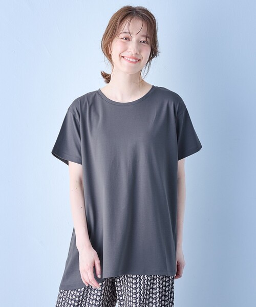 ANY(エニィ)の「【汗ジミ防止加工】シルケットスムースバックギャザーチュニック(Tシャツ/カットソー・レディース・ホワイト系/グレー系/ライトグレー系/ピンク系/ブラック系・4)」の5枚目の写真
