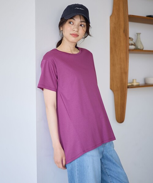ANY(エニィ)の「【汗ジミ防止加工】シルケットスムースバックギャザーチュニック(Tシャツ/カットソー・レディース・ホワイト系/グレー系/ライトグレー系/ピンク系/ブラック系・4)」の2枚目の写真