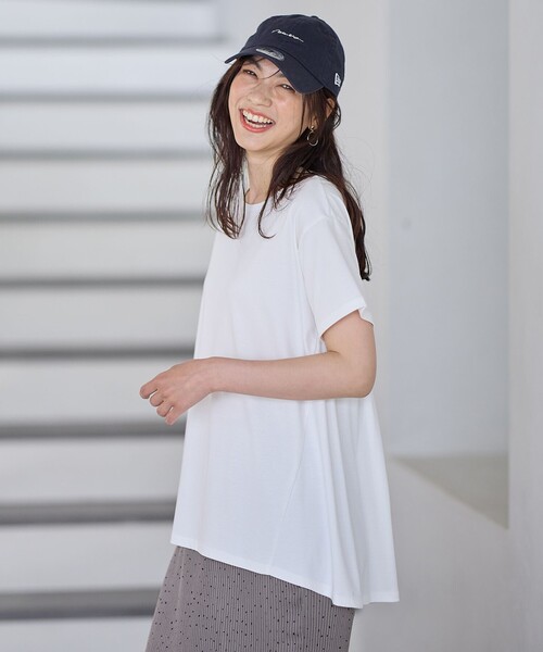 ANY(エニィ)の「【汗ジミ防止加工】シルケットスムースバックギャザーチュニック(Tシャツ/カットソー・レディース・ホワイト系/グレー系/ライトグレー系/ピンク系/ブラック系・4)」の7枚目の写真