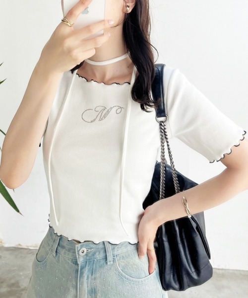 one after another NICE CLAUP（ワンアフターアナザーナイスクラップ）の「チョーカーセットラインストーンTシャツ【WEB限定色あり】（Tシャツ/カットソー・レディース・オフホワイト/ブラック系その他/杢グレー/ホワイト系その他2/ピンク/レッド/ホワイト系その他・FREE）」の4枚目の写真