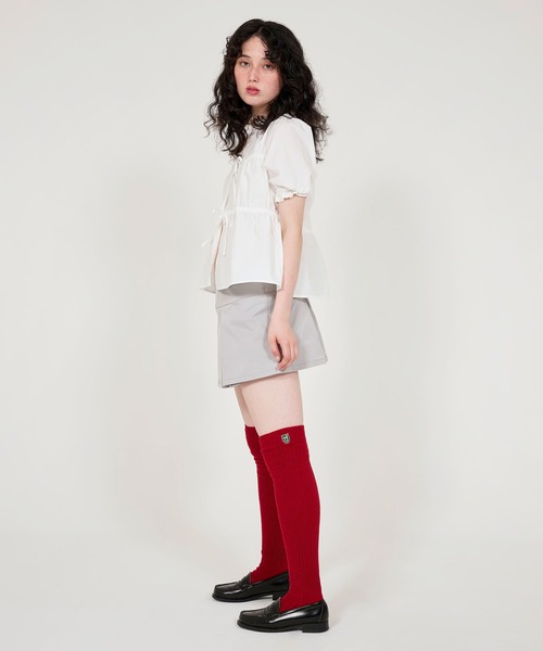 TINA:JOJUN(ティーナジョジュン)の「フロントリボン ドロストブラウス TINA:JOJUN(シャツ/ブラウス・レディース・ホワイト/ライトグレー・M)」の7枚目の写真
