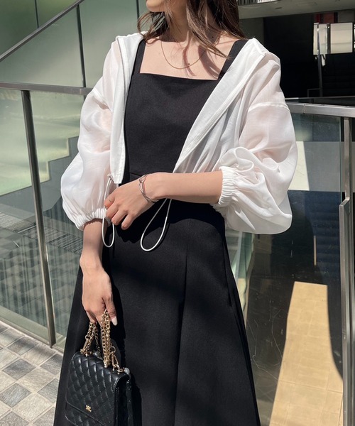 one after another NICE CLAUP（ワンアフターアナザーナイスクラップ）の「シアーボリュームスリーブパーカー（マウンテンパーカー・レディース・オフホワイト/グレー/ブラック・FREE）」の13枚目の写真