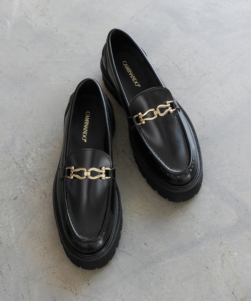 VERMEIL par iena（ヴェルメイユパーイエナ）の「CAMINANDO（カミナンド） 別注Signature ローファー（ローファー・レディース・ブラック・37/36/35/38）」の7枚目の写真