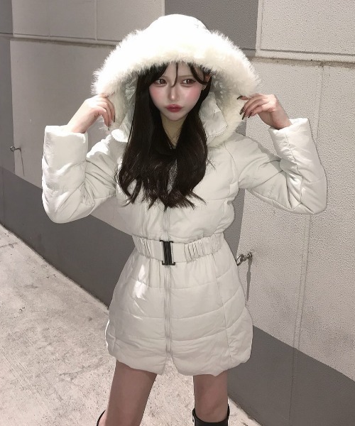 セール】【主役級・シルエット最強！】ベルト付き ファー 中綿ダウン