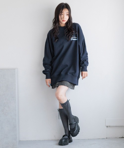 LOWRYS FARM× HELLO KITTY　BIG ウラケプルオーバー新品 セール】アソートBIGウラケプルオーバー 142436（スウェット