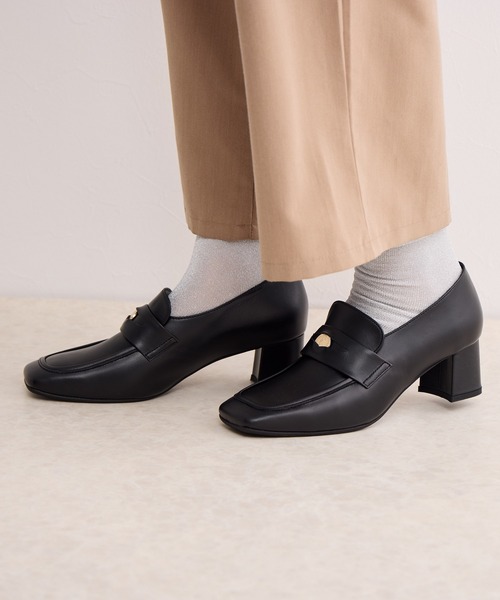 HIMIKO(ヒミコ)の「【Made in Japan】【撥水】コインディティールヒールローファー/641315(ローファー・レディース・ブラック×ホワイト/ボルドー/ブラック・22.5cm/23.0cm/24.0cm/23.5cm/24.5cm/22.0cm/25.0cm)」の11枚目の写真