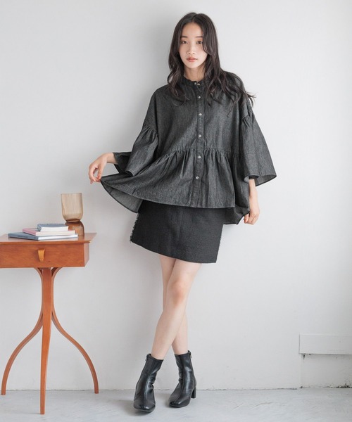 LOWRYS FARM(ローリーズファーム)の「バンドカラーフレアスリーブ8S 116611(シャツ/ブラウス・レディース・ブラック/ダークブラウン/ピンク/アイボリー/ブルー・FREE)」の3枚目の写真