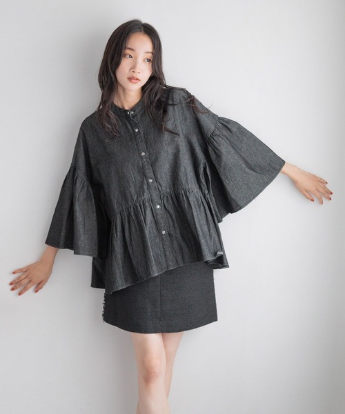 LOWRYS FARM(ローリーズファーム)の「バンドカラーフレアスリーブ8S 116611(シャツ/ブラウス・レディース・ブラック/ダークブラウン/ピンク/アイボリー/ブルー・FREE)」の19枚目の写真