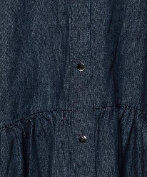 LOWRYS FARM(ローリーズファーム)の「バンドカラーフレアスリーブ8S 116611(シャツ/ブラウス・レディース・ブラック/ダークブラウン/ピンク/アイボリー/ブルー・FREE)」の11枚目の写真