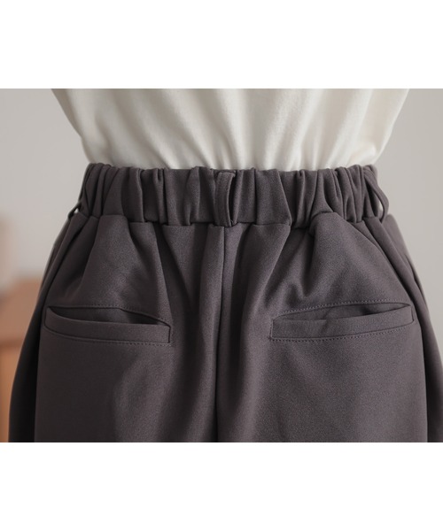 カットジョーゼットタックテーパードパンツ』（スラックス）｜n