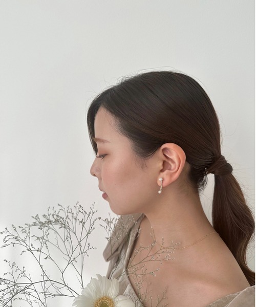 ciite'(シーテ)の「double pearl Bijou Pierce (両耳用)(ピアス(両耳用)・レディース・ゴールド/シルバー・FREE)」の6枚目の写真