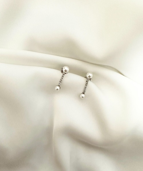 ciite'(シーテ)の「double pearl Bijou Pierce (両耳用)(ピアス(両耳用)・レディース・ゴールド/シルバー・FREE)」の9枚目の写真