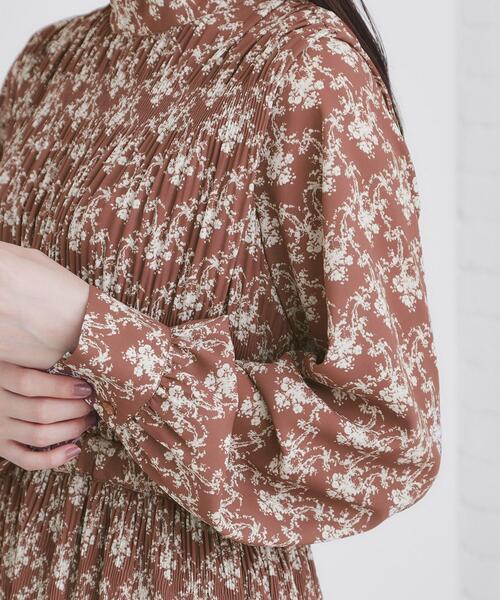 index（インデックス）の「◆マジョリカプリーツ小花柄ワンピース【洗濯機洗い可】（ワンピース・レディース・ダークブラウン系/アイボリー系/ネイビー系・36/38/40/42）」の21枚目の写真