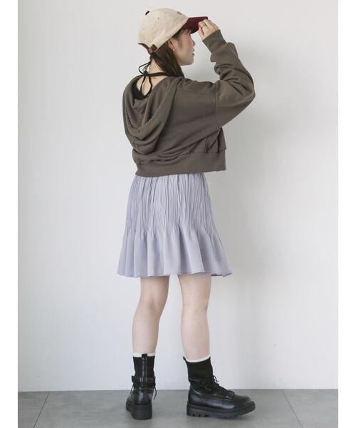 ehka sopo(エヘカソポ)の「ワンポイント刺繍ショート丈ジップパーカー(Tシャツ/カットソー・レディース・キナリ/グレー/ブルー/モカ・F)」の16枚目の写真