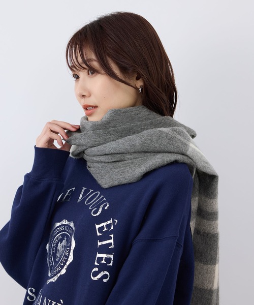 ROPE' PICNIC(ロペピクニック)の「ウールチェックストール(ストール/ショール・レディース・チャコールグレー/ライトグレー/ベージュ・FREE)」の4枚目の写真