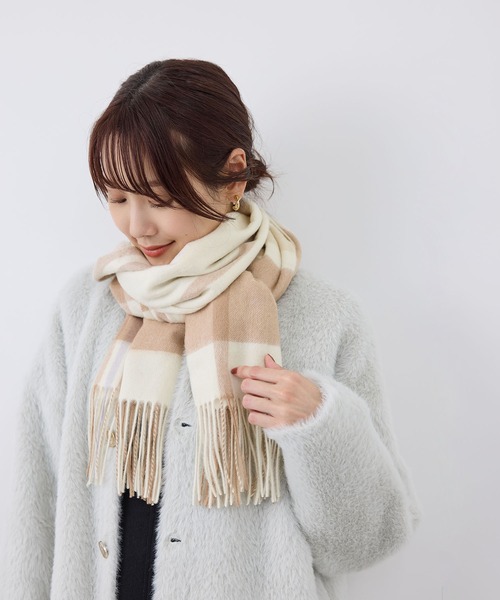 ROPE' PICNIC(ロペピクニック)の「ウールチェックストール(ストール/ショール・レディース・チャコールグレー/ライトグレー/ベージュ・FREE)」の6枚目の写真
