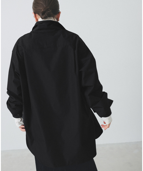 IENA イエナ BLACK スリットシャツ IENA イエナ BLACK スリットシャツ