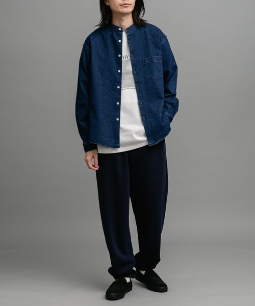 URBAN RESEARCH Sonny Label（アーバンリサーチサニーレーベル）の「10オンスデニムバンドカラーシャツ（シャツ/ブラウス・メンズ・ブラック/インディゴブルー・MEDIUM/LARGE）」の4枚目の写真