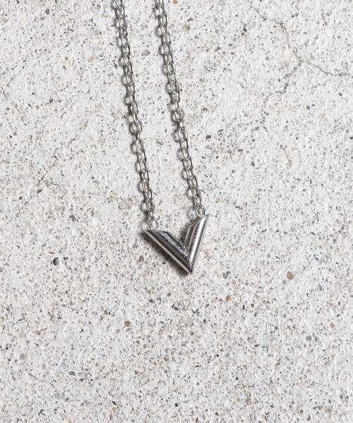 ANCHOR(アンカー)の「V スモール ネックレス(ネックレス・メンズ・ゴールド/ピンクゴールド/シルバー・FREE)」の9枚目の写真