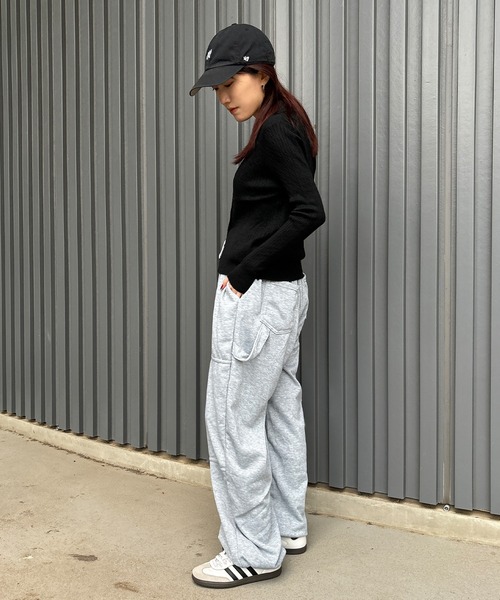 ISOOK（アイスー）の「【ISOOK / アイスー】ケーブルデザインポロニット / カーディガン ポロシャツ ニット ポロニット プルオーバー セーター 赤ニット 春ニット 長袖 襟付き 羽織り アイボリー ブラック レッド 白 黒 赤 ZOZOTOWN限定（ポロシャツ・レディース・ブラック/アイボリー/レッド・FREE）」の7枚目の写真