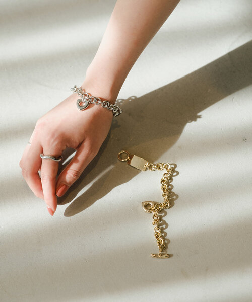 Kastane（カスタネ）の「【fiw.】ハートモチーフブレスレット（ブレスレット・レディース・ゴールド/シルバー・FREE）」の6枚目の写真