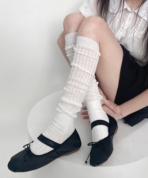 c.u.l（シーユーエル）の「シアーリブ切り替え ルーズニーハイソックス cula1059（ソックス/靴下・レディース・ブラック/アイボリー/ライトピンク/グレー/ブラウン/ライトグレー/ピンク/ホワイト/ベージュ・FREE）」の10枚目の写真