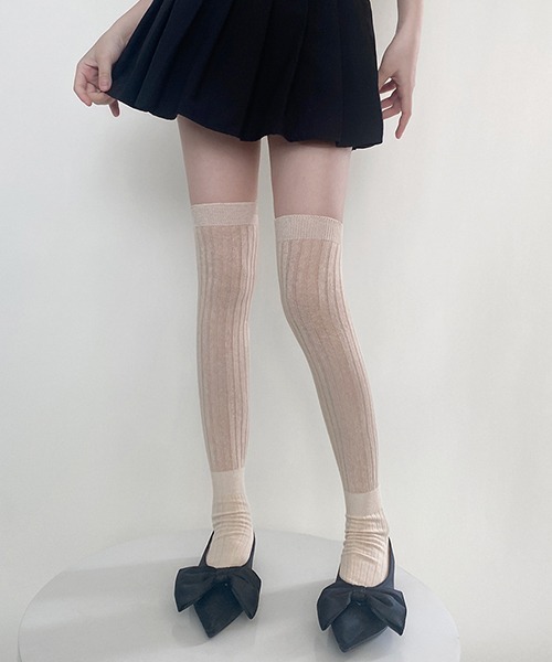 c.u.l（シーユーエル）の「シアーリブ切り替え ルーズニーハイソックス cula1059（ソックス/靴下・レディース・ブラック/アイボリー/ライトピンク/グレー/ブラウン/ライトグレー/ピンク/ホワイト/ベージュ・FREE）」の14枚目の写真