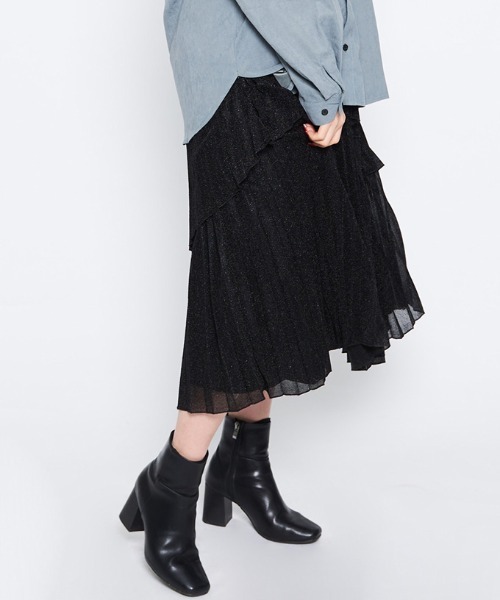 &soiree(アンドソワレ)の「【&soiree】ラメ生地 ティアードプリーツスカート(スカート・レディース・ブラック/ブラウン/シルバー・FREE)」の5枚目の写真