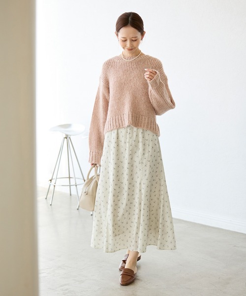 ROPE' PICNIC(ロペピクニック)の「小花柄セミフレアロングスカート(スカート・レディース・ブラック/オフホワイト・38)」の12枚目の写真