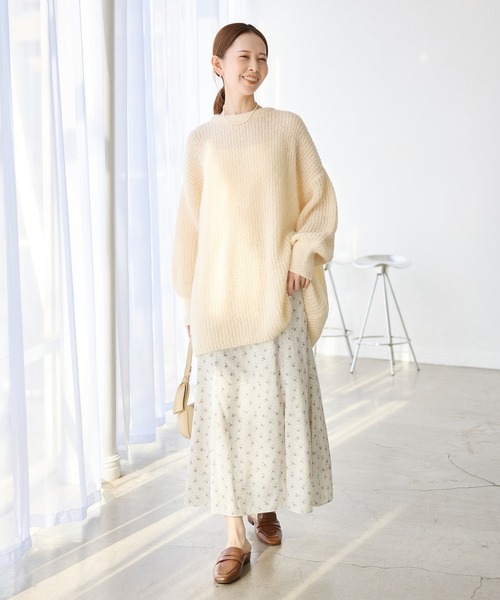 ROPE' PICNIC(ロペピクニック)の「小花柄セミフレアロングスカート(スカート・レディース・ブラック/オフホワイト・38)」の13枚目の写真