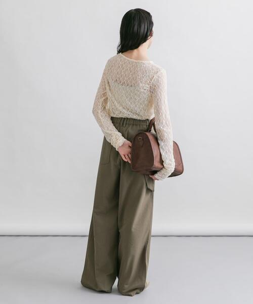 KBF(ケイビーエフ)の「ドレープレースTEE(Tシャツ/カットソー・レディース・アイボリー/オフホワイト/ブラック・ONE)」の5枚目の写真