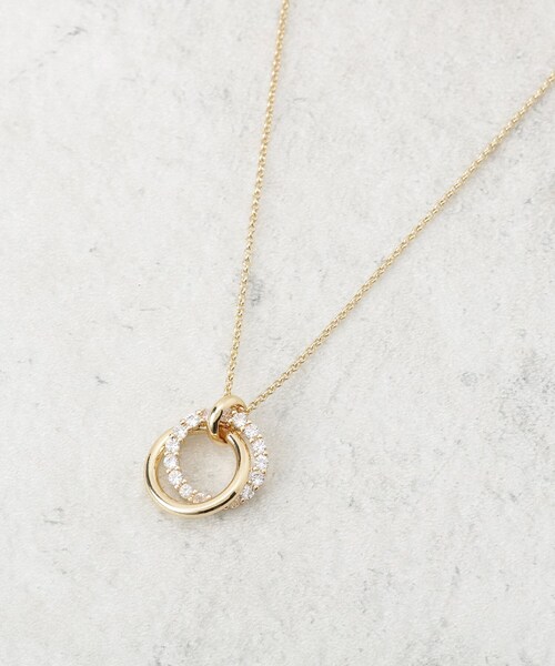 OPAQUE.CLIP（オペークドットクリップ）の「ダブルリングビジューネックレス（ネックレス・レディース・ゴールド/シルバー・00）」の3枚目の写真